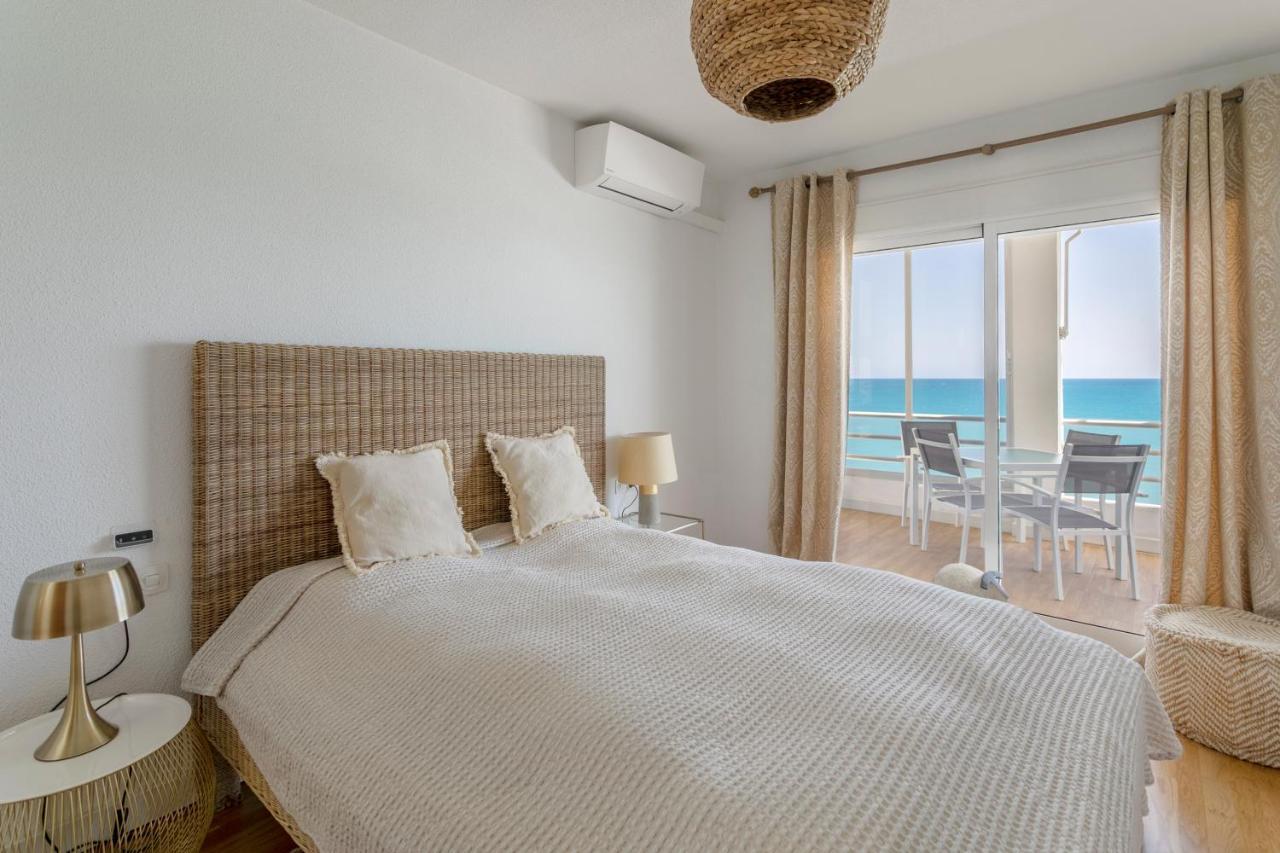 Apartment Lovely Beachfront With Panoramic Views